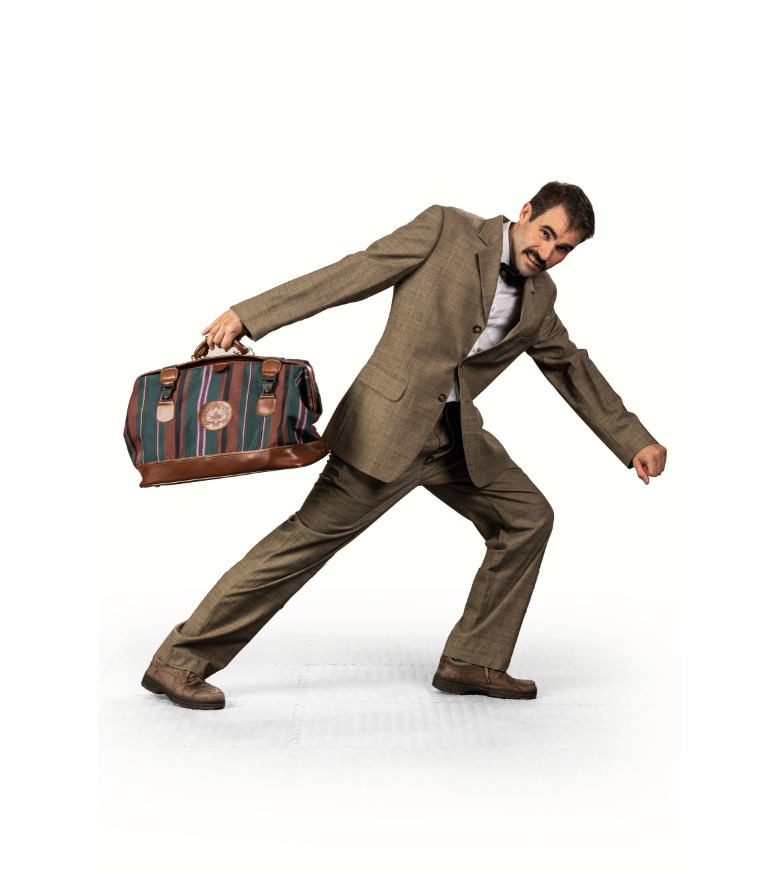 EXTRA MAGIC COMEDY SHOW